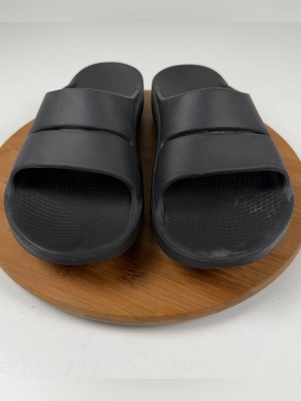 OOFOS OOahh Black Slide Sandals